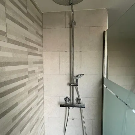Appartement Spacieux, 3 Chambres, 6 Lits Simples