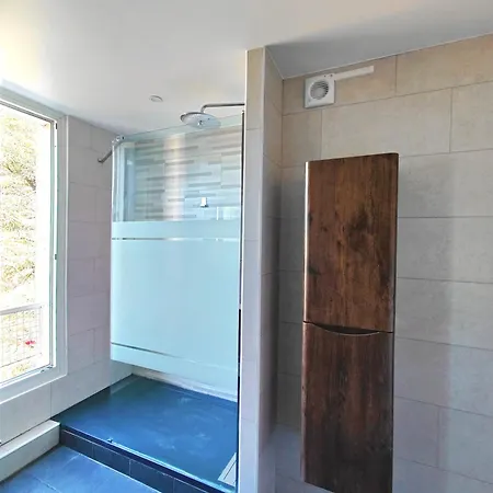 Spacieux, 3 Chambres, 6 Lits Simples Appartement *
